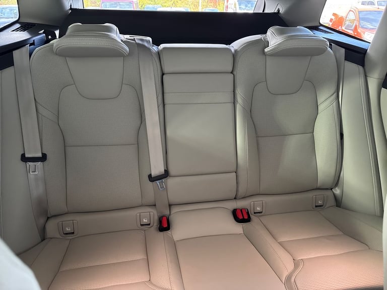 2018 Volvo XC60 2.0 D5 PowerPulse Inscription Pro 5dr AWD G tronic Estate Diesel Automatic