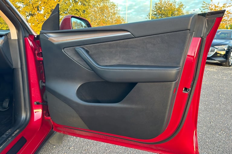  Tesla Model Y dual Motor Long Range Suv 5dr Electric Auto 4wde 384 Bhp Electric