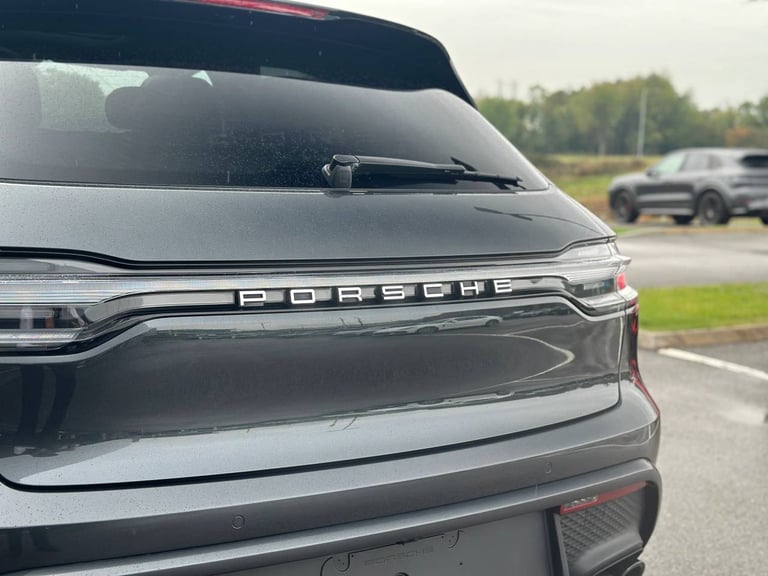 2024 Porsche Macan 5dr PDK SUV Petrol Automatic