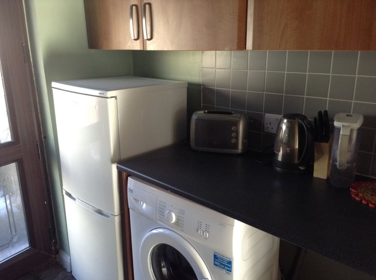 BILLS INCLUDED Double Room to Let in Abbey Wood Plumstead Area SE2