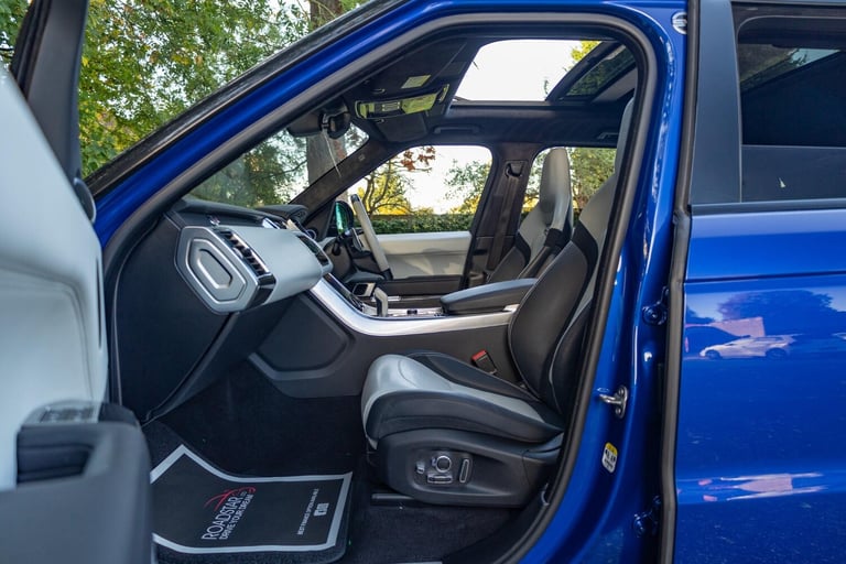 2022 Land Rover Range Rover Sport 5.0 P575 S/C SVR Carbon Edition 5dr Auto ESTATE PETROL Automatic