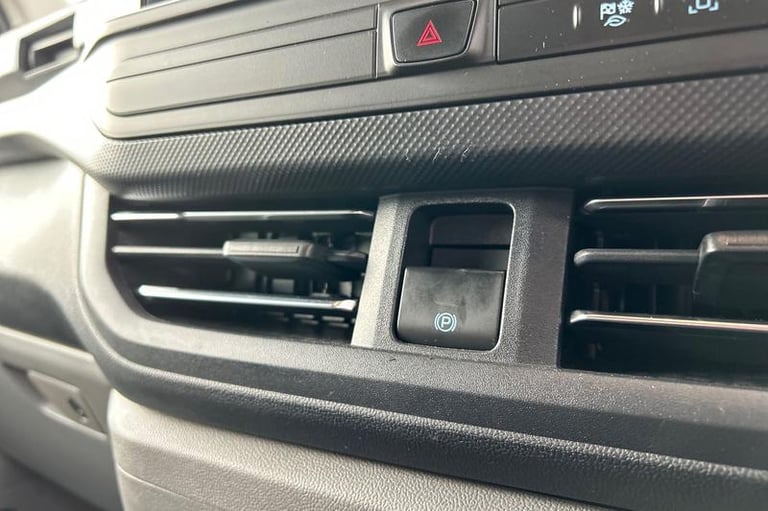 2025 Ford Transit Custom 280 Limited AUTO L2 LWB FWD 2.0 EcoBlue 136ps Low Roof, BLUETOOTH, CAMER...