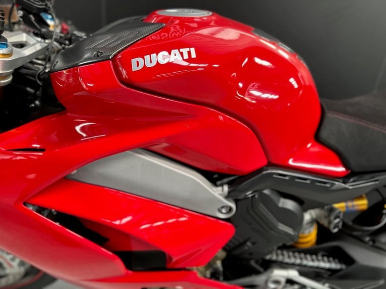 2018/67 Ducati Panigale V4S Motorcycle 