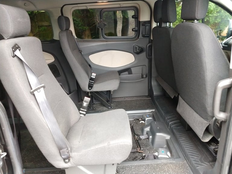 2018 Ford Tourneo Custom 2.0 TDCi Titanium Wheelchair Accessible Vehicle. Wheelchair Accessible V...