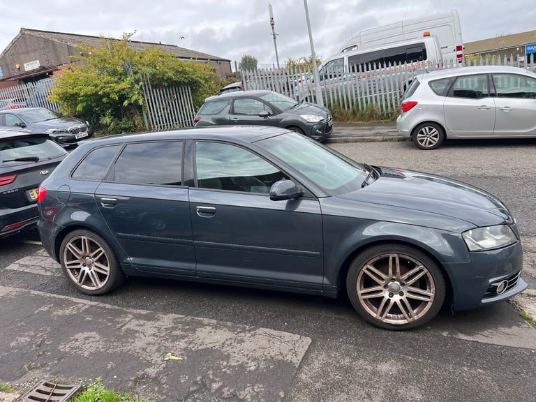 Audi, A3, Hatchback, 2012, Semi-Auto, 1968 (cc), 5 doors