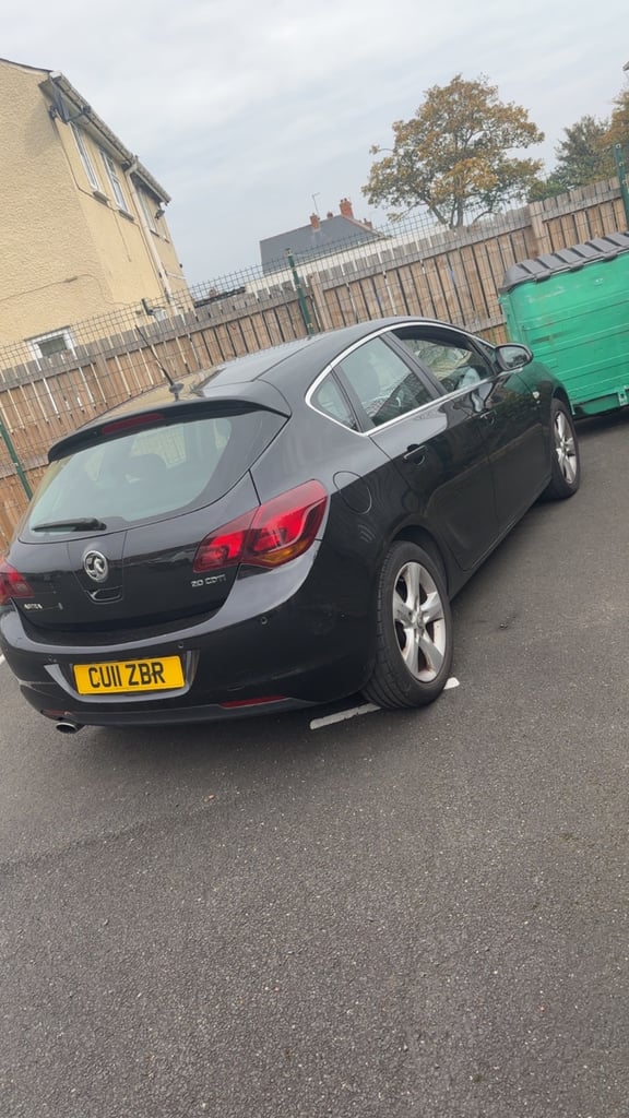 Vauxhall, ASTRA, Hatchback, 2011, Manual, 1956 (cc), 5 doors