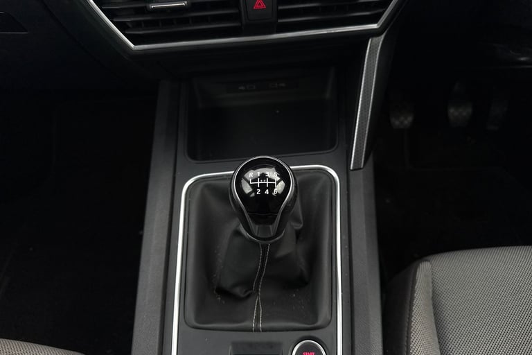 2021 SEAT Leon 1.0 TSI EVO SE Dynamic 5dr Hatchback PETROL Manual