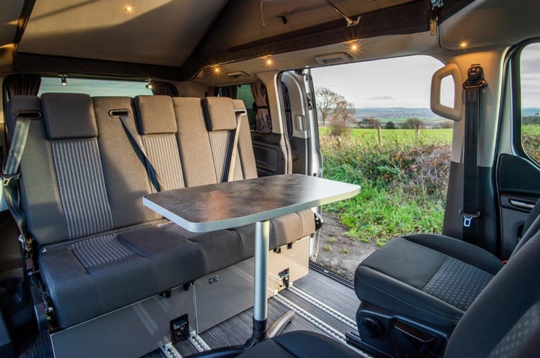 Ford Transit Custom FLEX model Camper/MPV with elevating roof