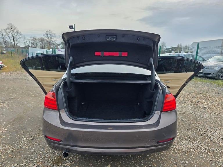 2014 BMW 3 Series 2.0 320d ED EfficientDynamics Euro 5 (s/s) 4dr Saloon Diesel Manual