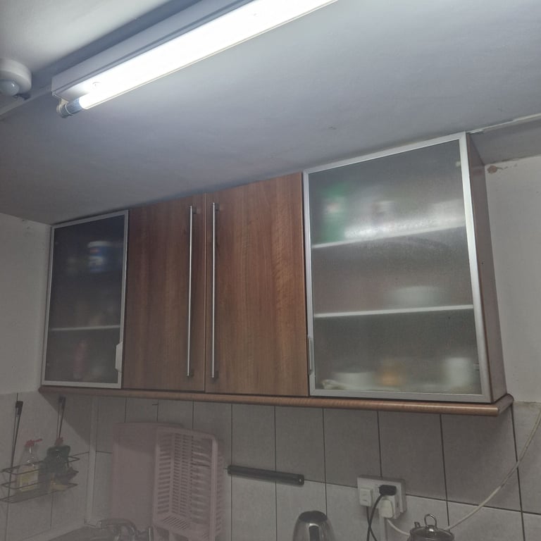 image for 4 wall cabinets