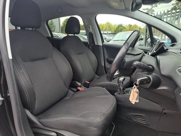 2018 Peugeot 208 1.2 PureTech Tech Edition Euro 6 (s/s) 5dr HATCHBACK Petrol Manual