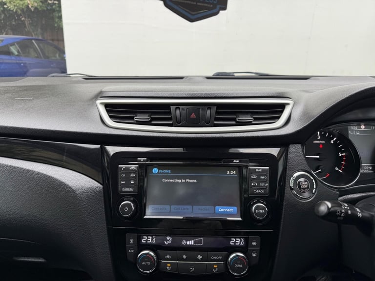 2014 Nissan Qashqai 1.5 dCi Tekna 2WD Euro 5 (s/s) 5dr HATCHBACK Diesel Manual