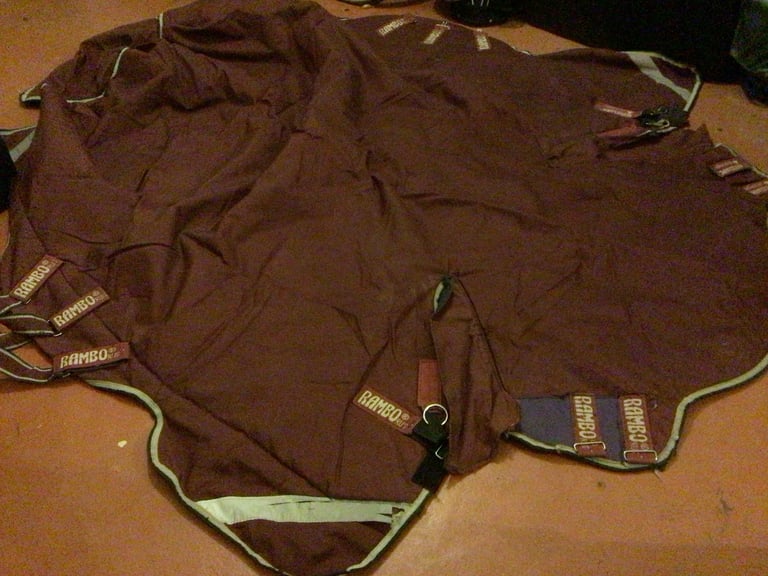 Burgundy Rambo Horse Rug