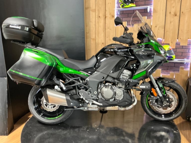image for Kawasaki Versys 1000SE GT 2025 with just 400 Miles! Full Grand Tourer Spec! 