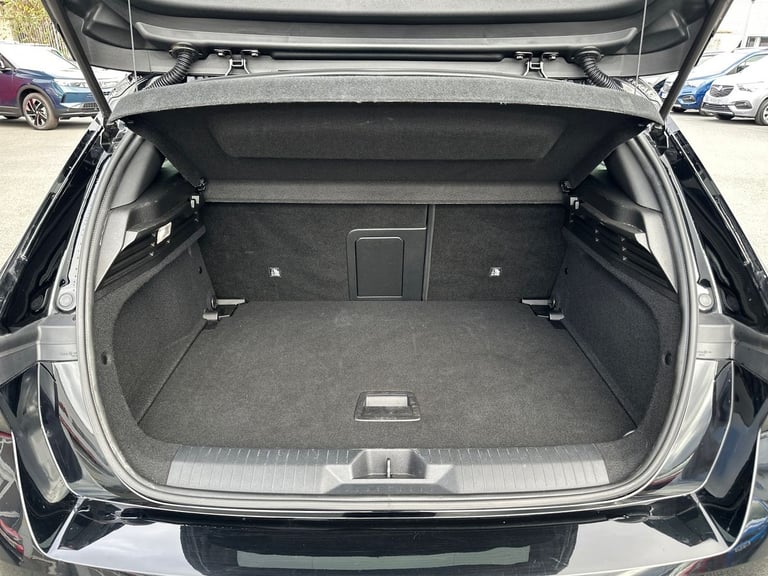 2024 Vauxhall Astra Astra 1.2T Ultimate 5dr Hatchback Petrol Manual