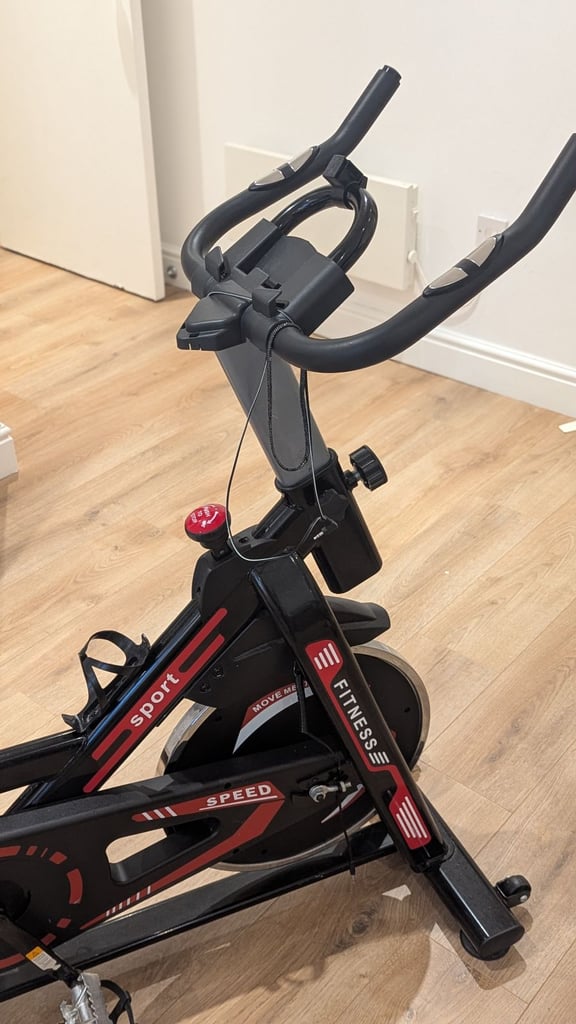 Pro Sport Exercise Bike Indoor Studio Cycle Gym Machine Cycling Home Cardio Fitness Adjustable Bike