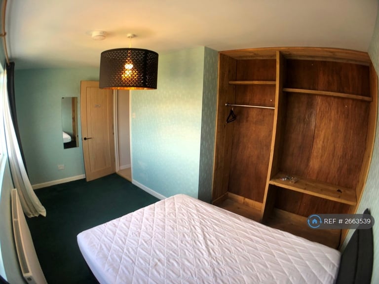 6 bedroom house in Stanshaw Close, Bristol, BS16 (6 bed) (#2663539)