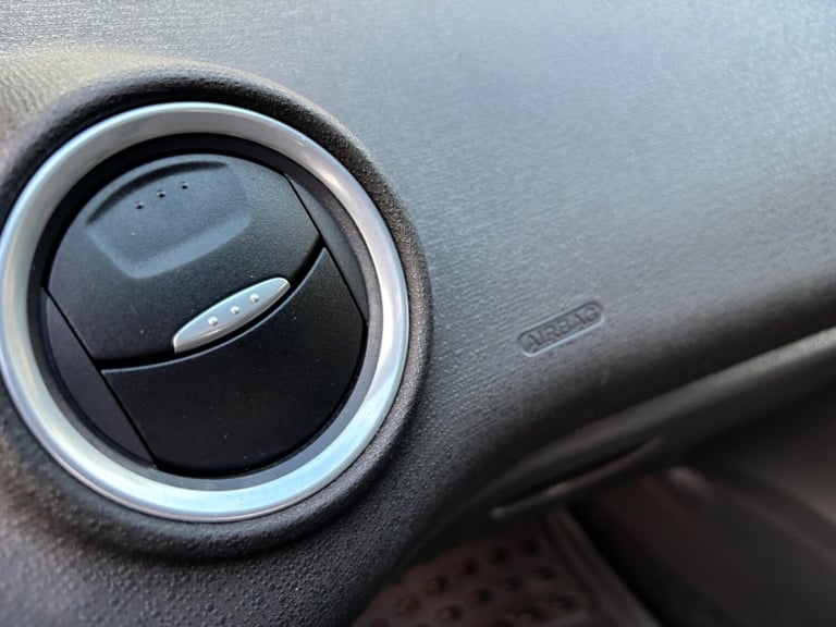 2017 Ford Fiesta 1.0T EcoBoost ST-Line Euro 6 (s/s) 5dr HATCHBACK Petrol Manual