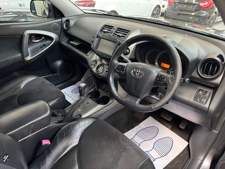2011 Toyota RAV4 2.2 RAV4 SR D-Cat Auto 4WD 5dr SUV Diesel Automatic