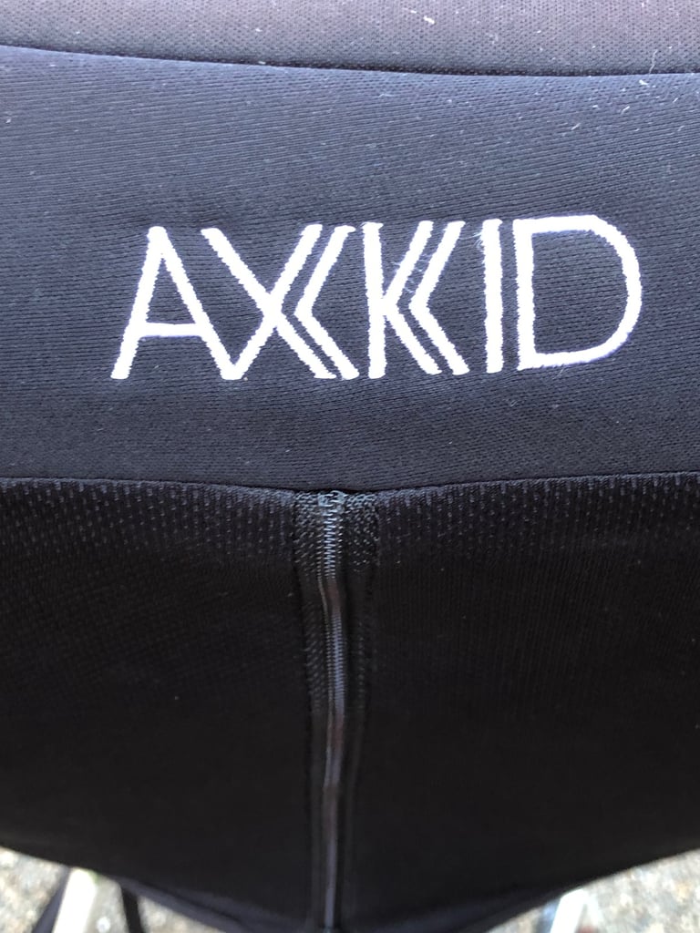 AXKID MOVE BLACK CHILD’S CAR SEAT
