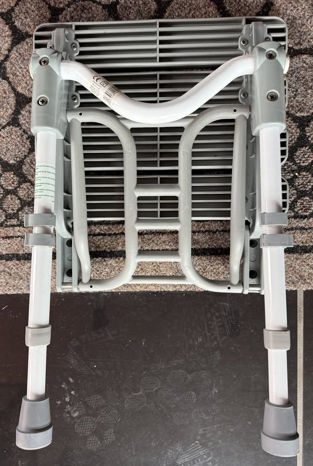 NEW FOLDING WALL MOUNT ADJUSTABLE HEIGHT SHOWER SEAT WITH LEGS ONLY £30 CAN POST