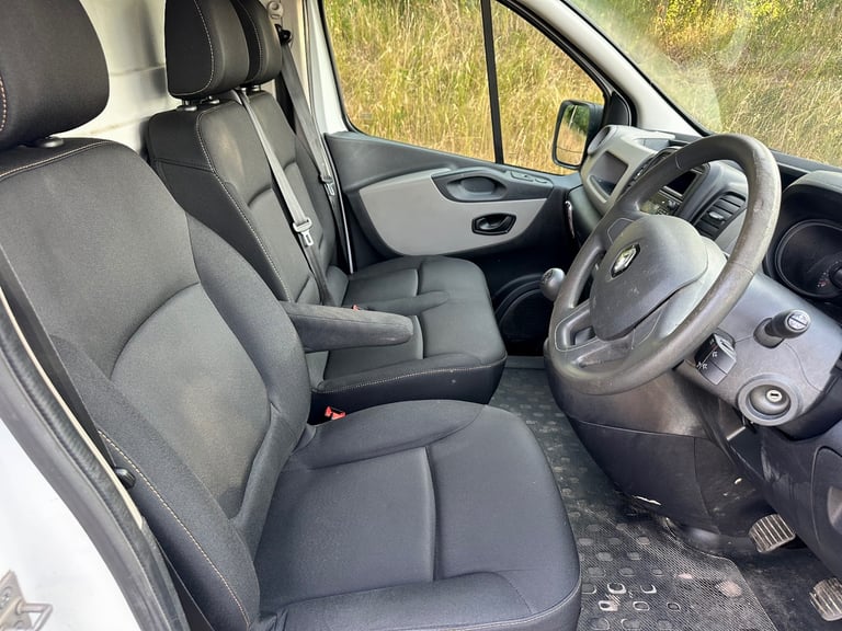 *EURO 6* RENAULT TRAFIC 1.6 DCI DIESEL 2017 17-REG FULL SERVICE HISTORY DRIVES EXCELLENT