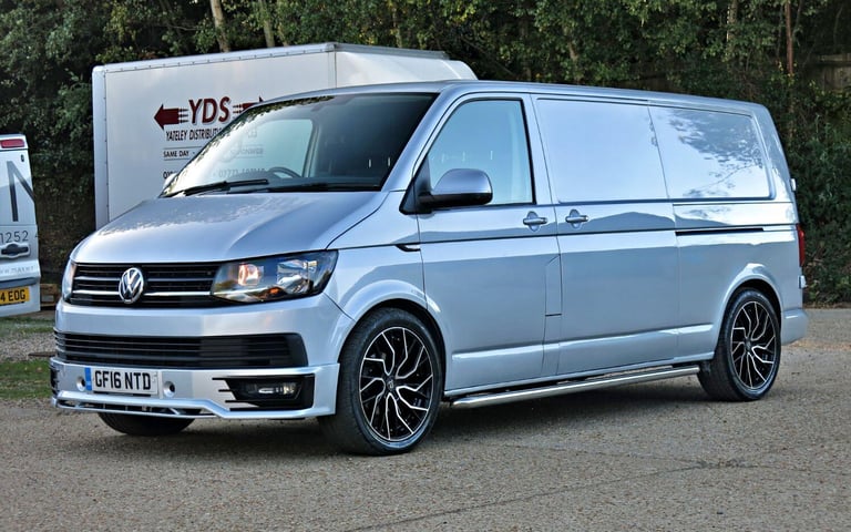 VOLKSWAGEN TRANSPORTER T6 LWB 140BHP DSG EURO 5 HIGHLINE SPORTLINE STYLE Silver