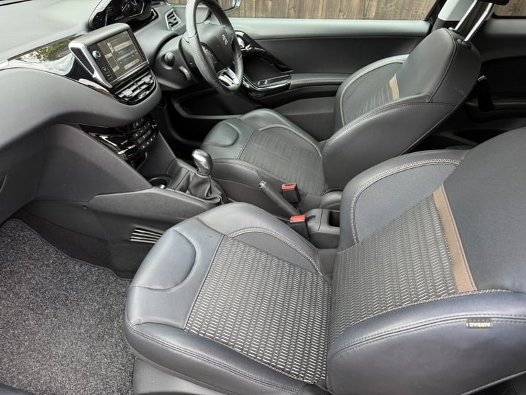 2013 Peugeot 208 1.2 VTi Allure 3dr HATCHBACK Petrol Manual