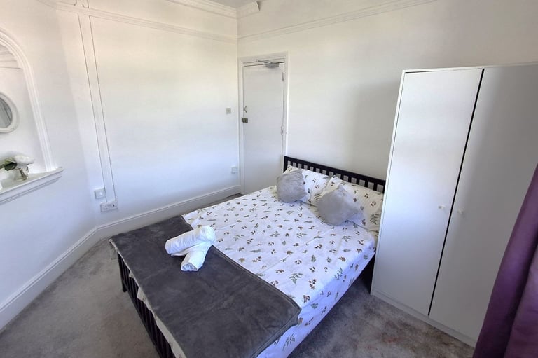 Double room to let in Lowther rd. Charminster