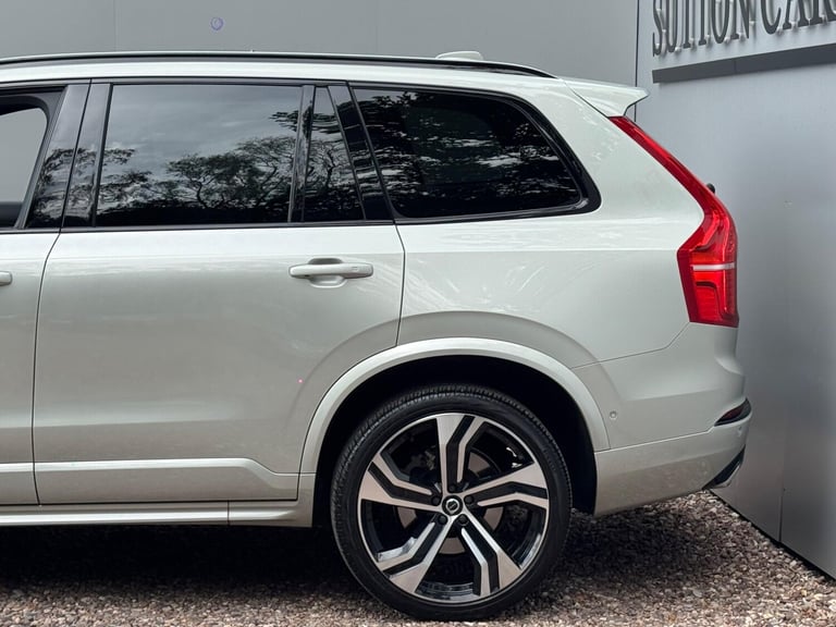 2019 Volvo XC90 2.0 B5 MHEV R-Design Pro Auto 4WD Euro 6 (s/s) 5dr ESTATE Diesel/Electric Hybrid ...