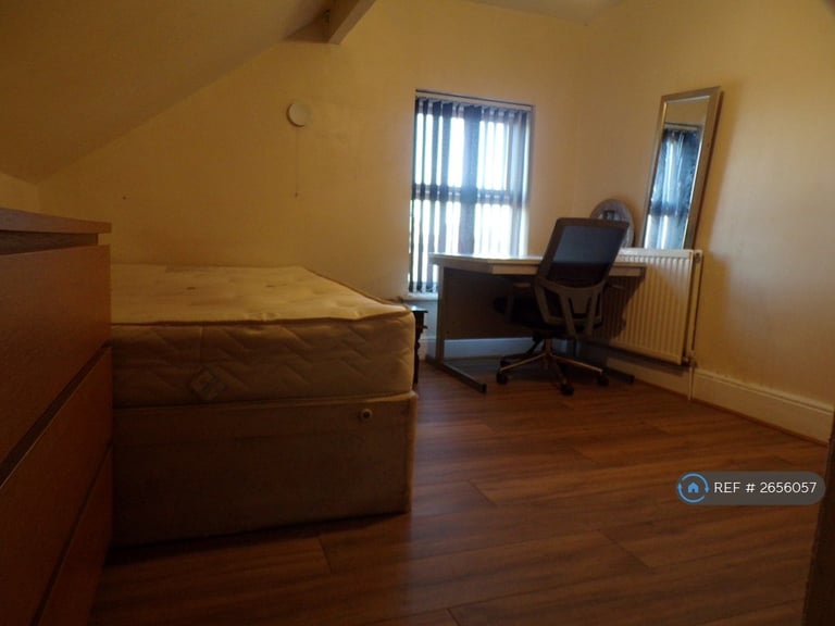 7 bedroom house in Talbot Road, Manchester, M14 (7 bed) (#2656057)