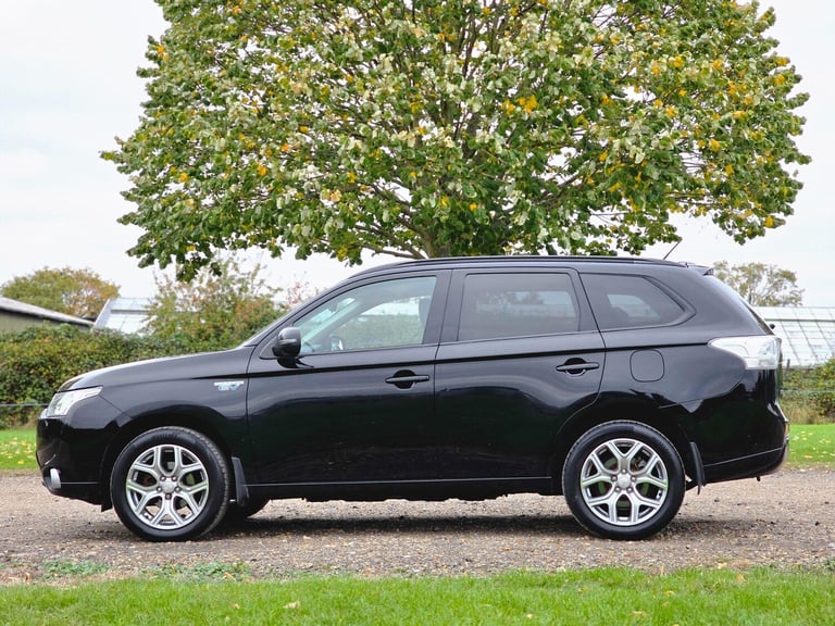 2014 Mitsubishi Outlander 2.0h 12kWh GX3h CVT 4WD Euro 5 (s/s) 5dr ESTATE Petrol/Electric Hybrid ...