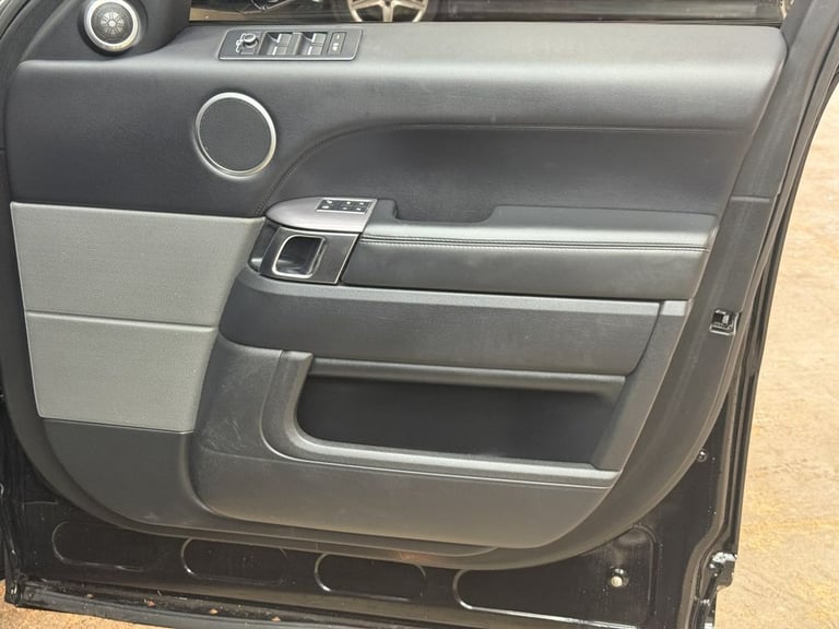 2015 Land Rover Range Rover Sport 3.0 SD V6 HSE SUV 5dr Diesel Auto 4WD Euro 6 (s/s) (306 ps) EST...