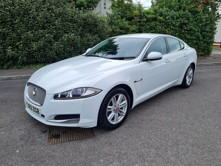 The Ultimate Diesel Automatic 2013 Jaguar XF Luxury Black Leather Interior Stunning Car