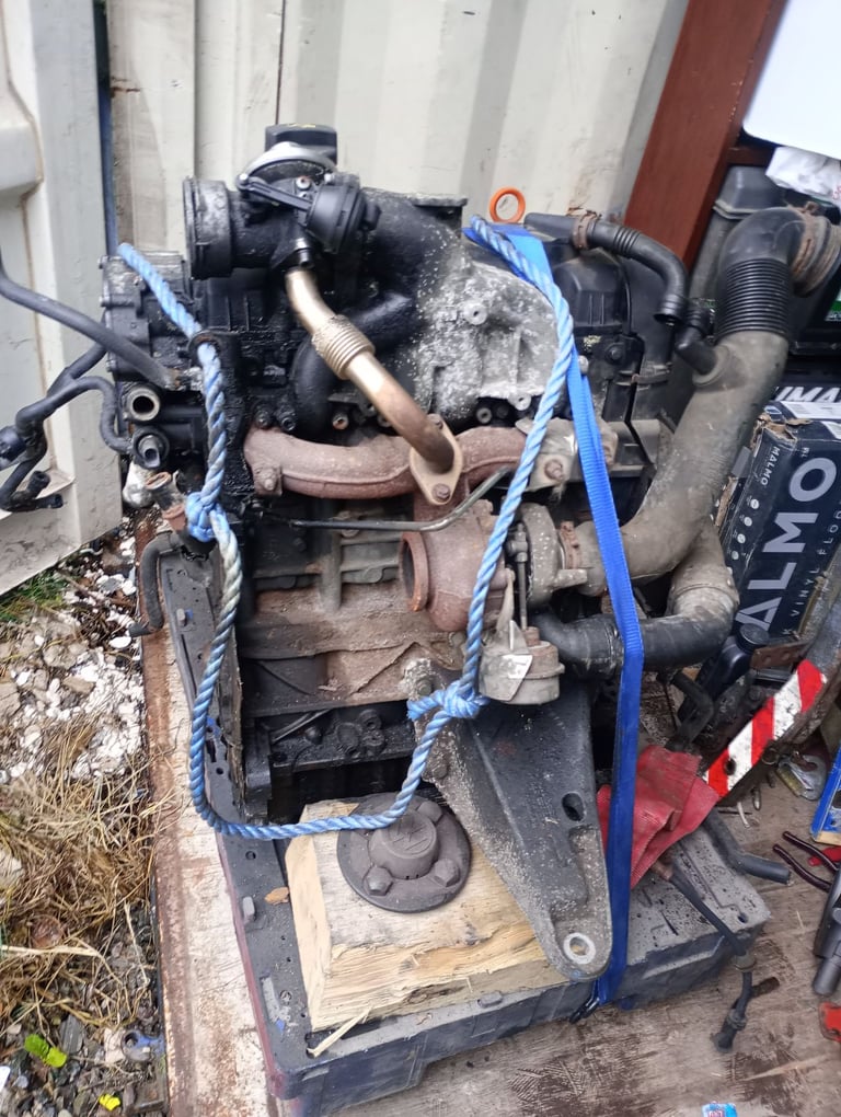 Vw transporter T5 axc 1.9tdi engine 
