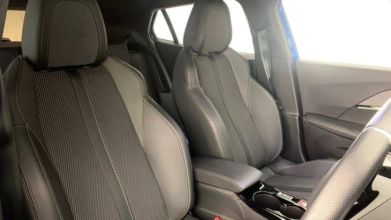 2023 Peugeot 2008 1.2 PureTech 130 GT 5dr EAT8 HATCHBACK PETROL Automatic