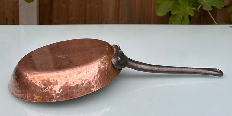 VINTAGE FRENCH COPPER FRYING PAN, 24cm, SBS GRANDE CUISINE FABRICATION FRANCAIS - WILL POST!