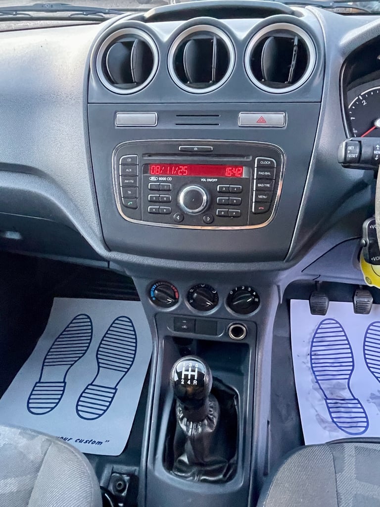 2013 Ford Transit Connect Low Roof Van TDCi 90ps PANEL VAN Diesel Manual