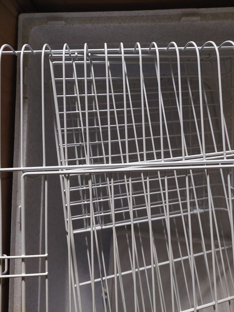 Big Rabbit cage like new.