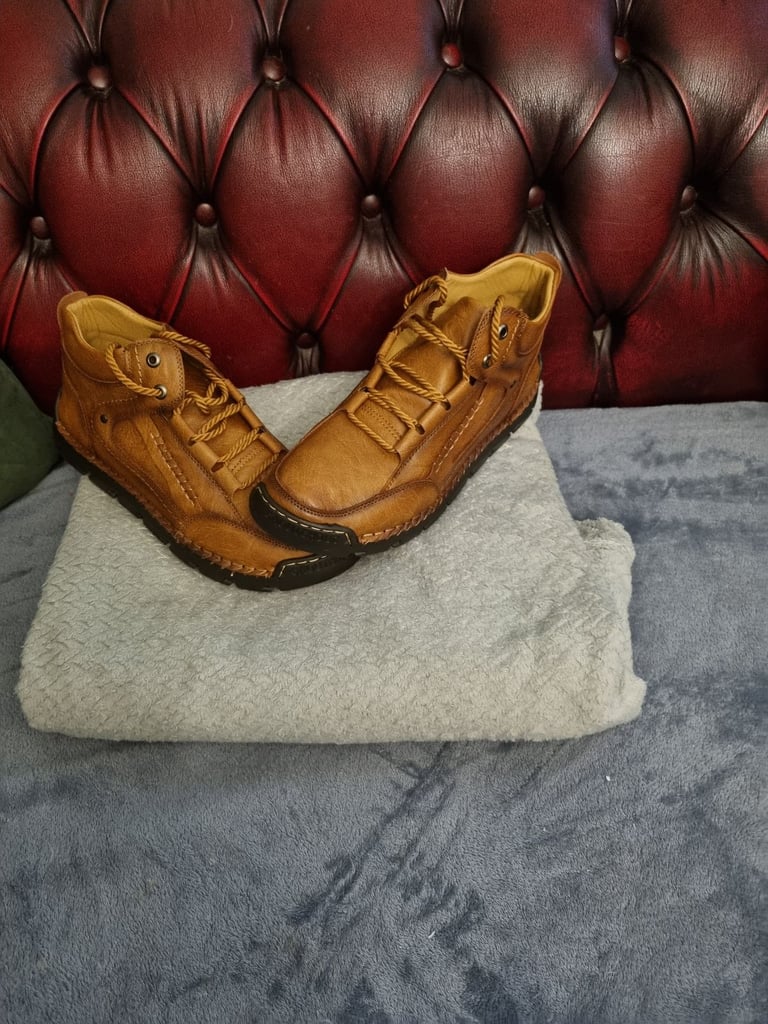 Moccasin style real leather boots 