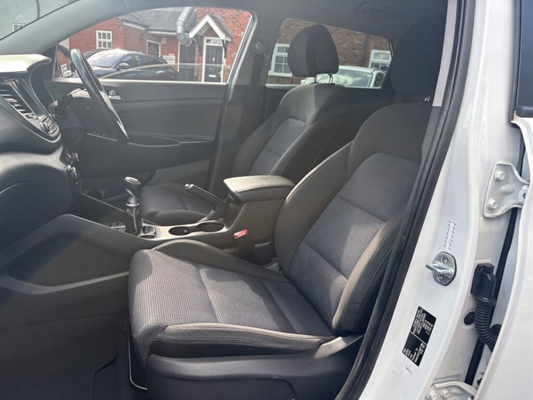2018 Hyundai TUCSON 1.6 GDi Blue Drive SE Nav 5dr 2WD ESTATE PETROL Manual