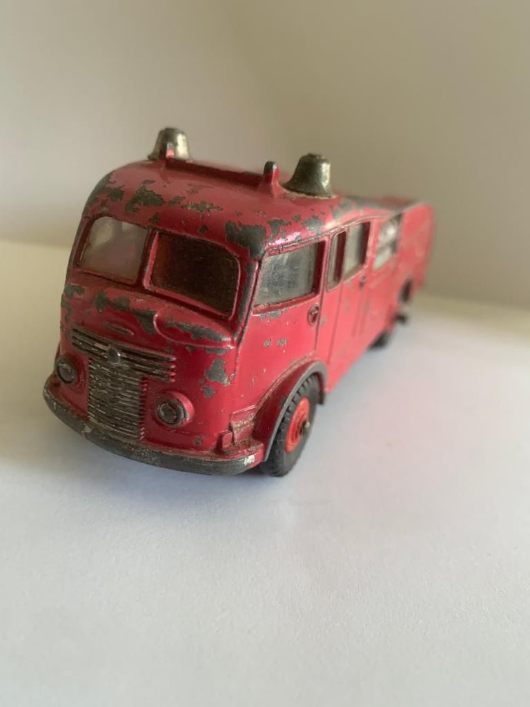 image for DINKY SUPERTOYS 1950s BRITISH COMMER FIRE ENGINE