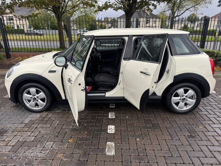 2015 MINI Hatch 1.2 One 5dr HATCHBACK Petrol Manual
