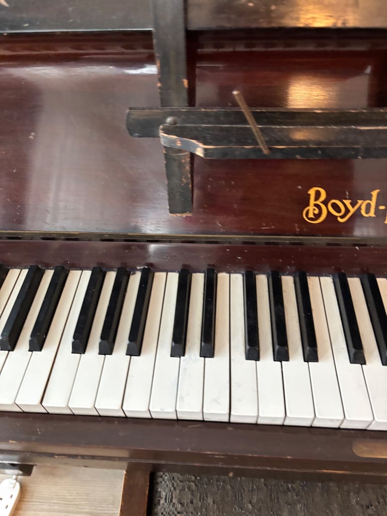 Boyd London Piano Upright