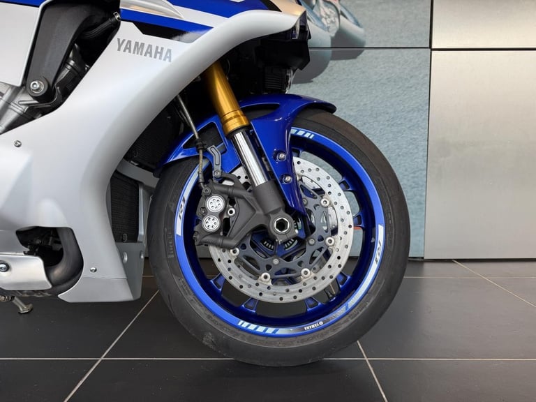 2016 Yamaha YZF-R1 – Excellent Condition, Low Mileage