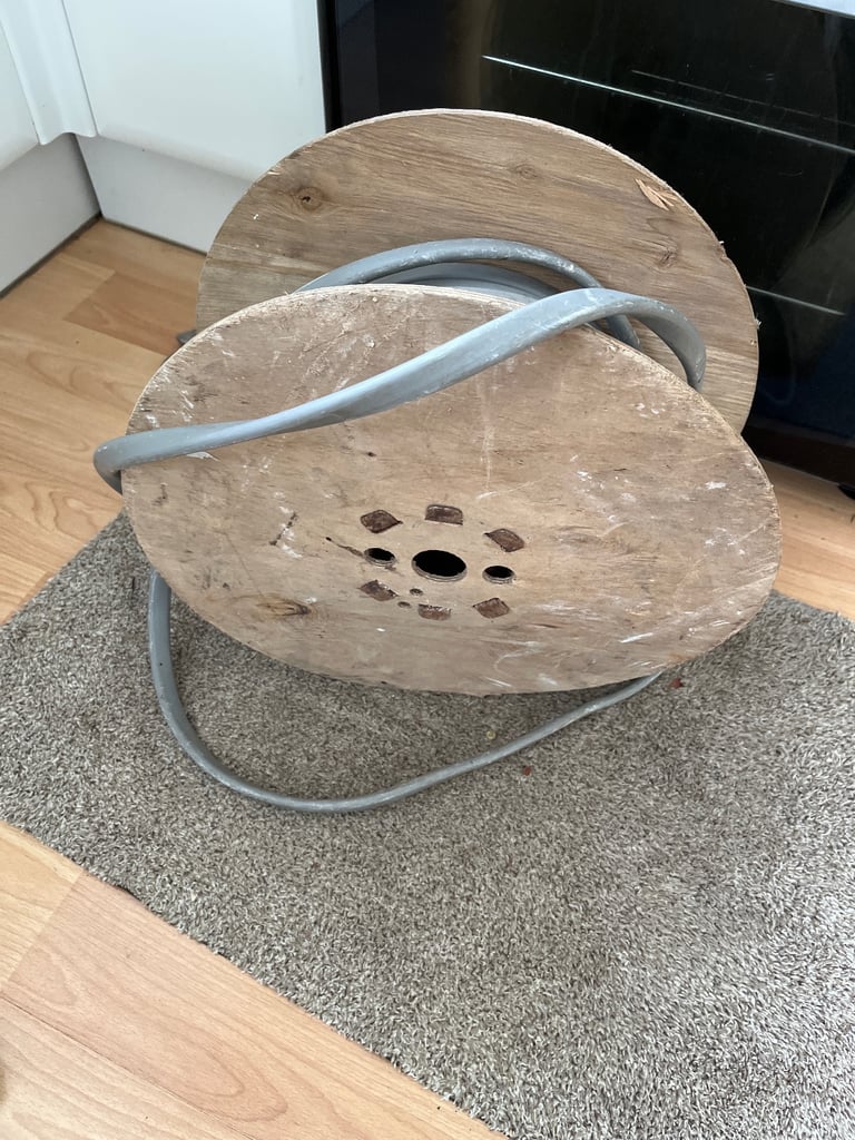 Part reel of twin & earth cable. 