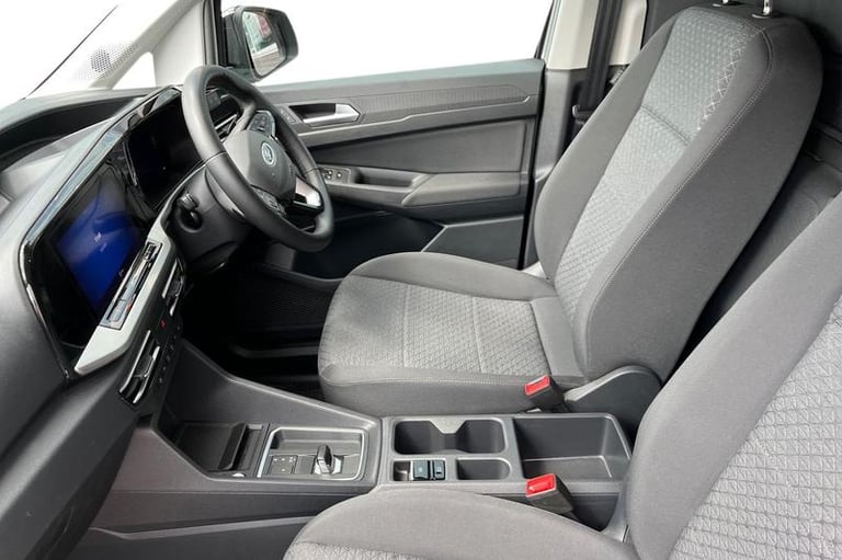 2025 Ford Transit Connect 240 Limited AUTO L2 LWB 2.0 EcoBlue 122ps, PLYLINED, CRUISE CONTROL Aut...