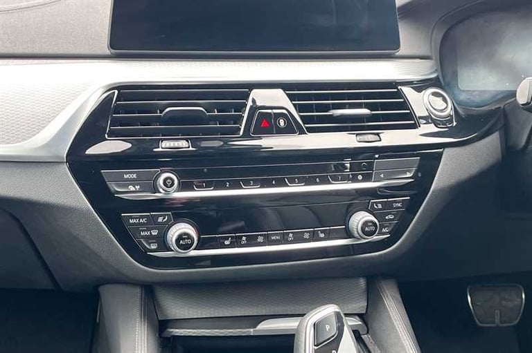 2020 BMW 5 Series 2.0 520d MHT M Sport Touring 5dr Diesel Hybrid Auto Euro 6 (s/s) (190 ps) Estat...