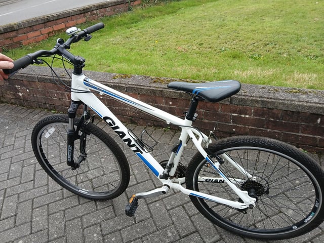 GIANT REVEL MOUNTAIN BIKE in Neath, Neath Port Talbot Gumtree