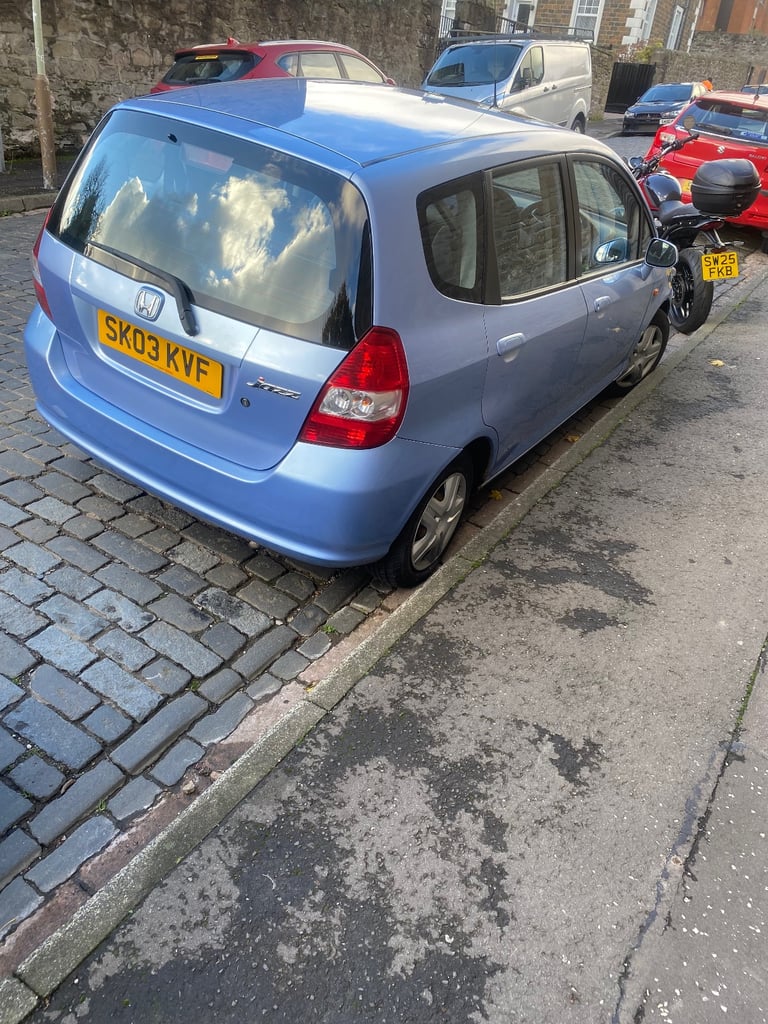 2003 automatic Honda jazz 